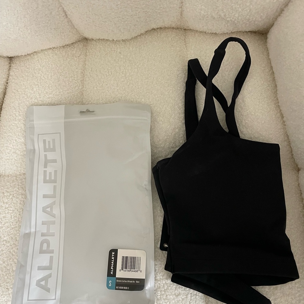 Alphalete Surface Altitude Sports Bra